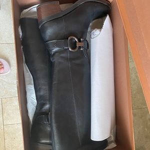 COACH BOOTS GENTLY USED